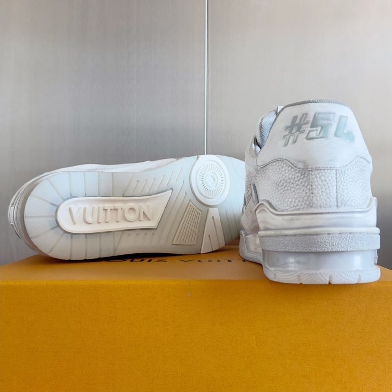 Louis Vuitton Sneakers